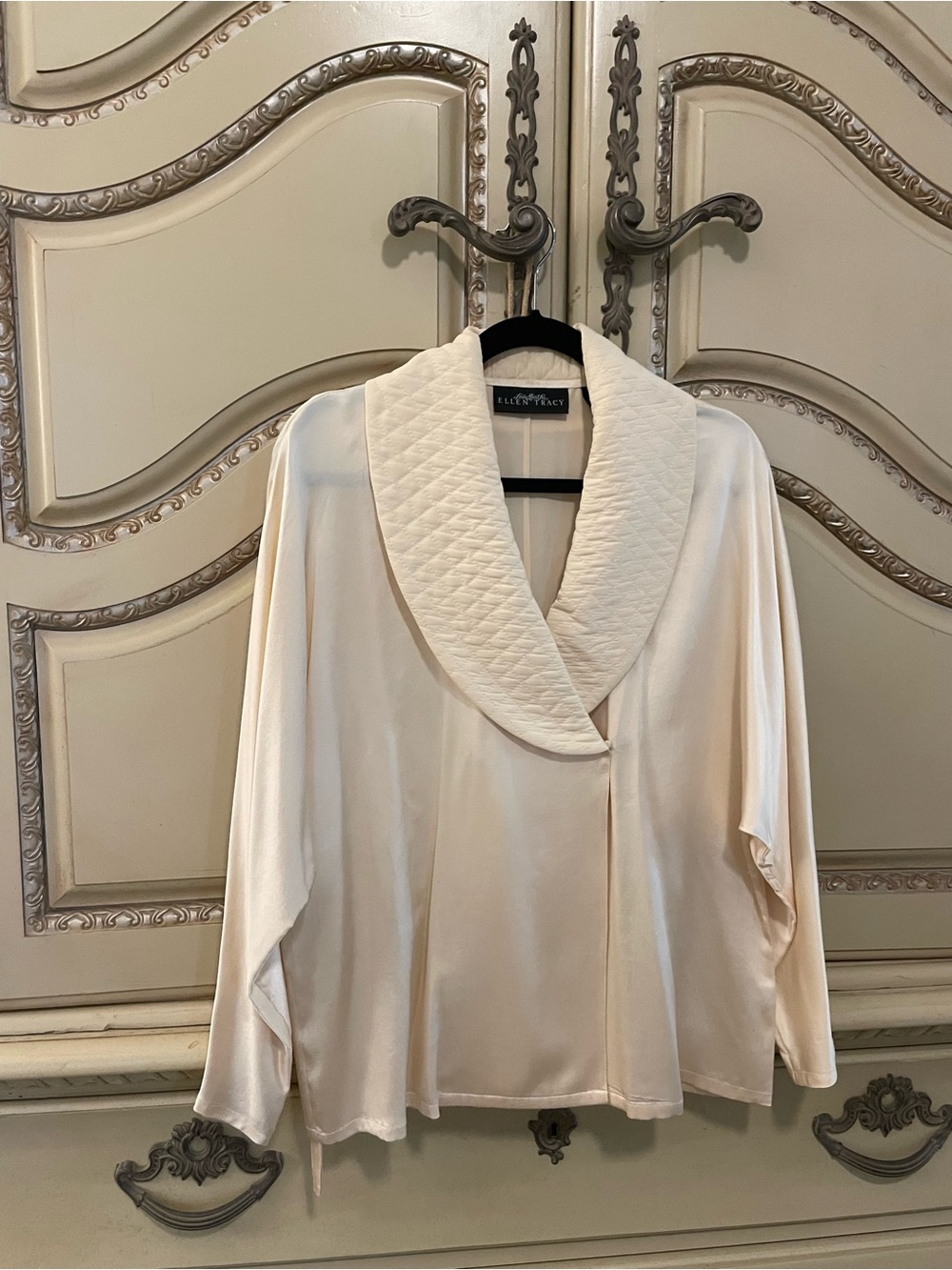 All Silk NWOT Ellen Tracy Ivory Shawl Collar double breasted style blouse 12